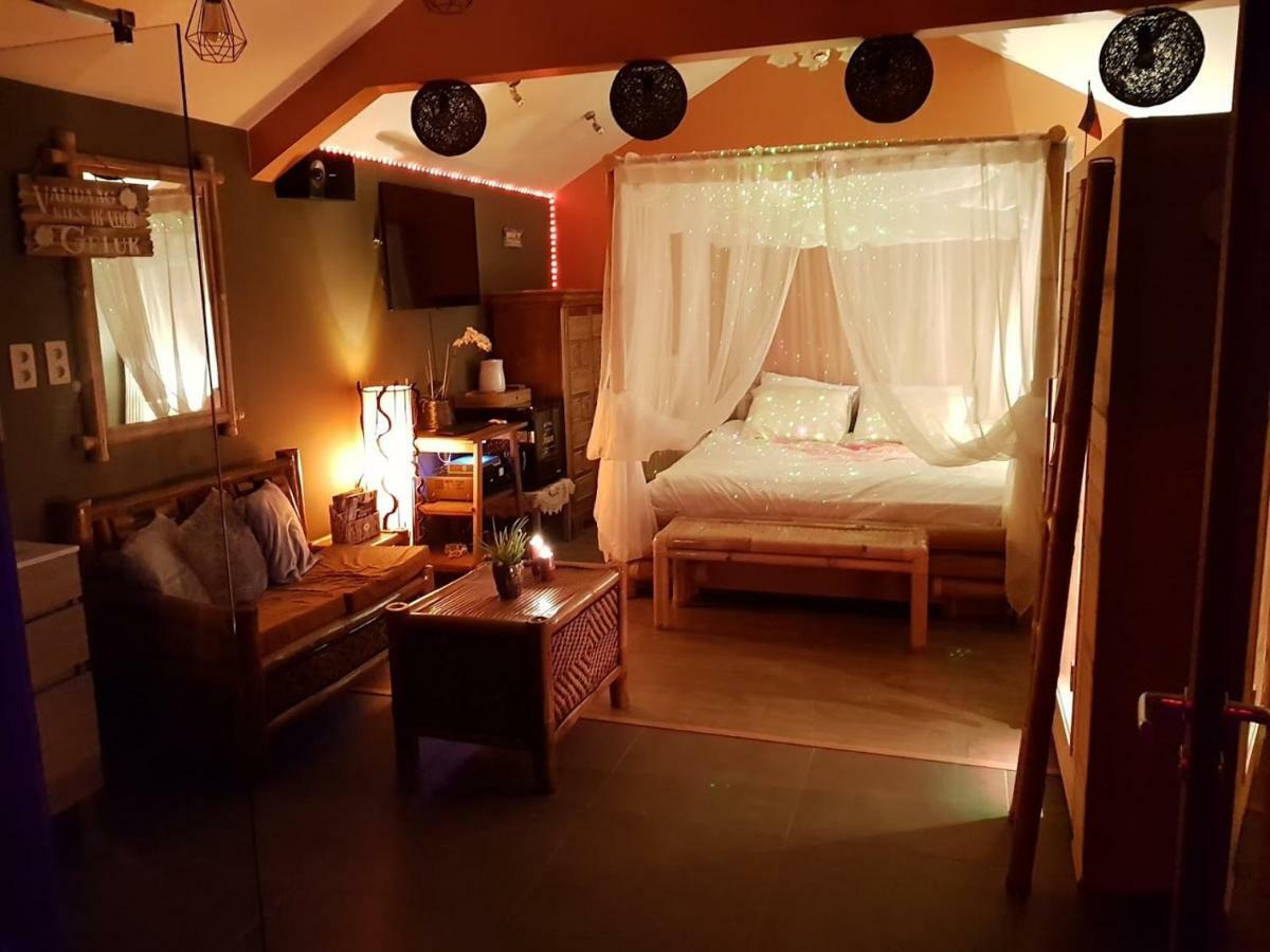 Het Filipijns Slaaphuisje Hooglede Экстерьер фото